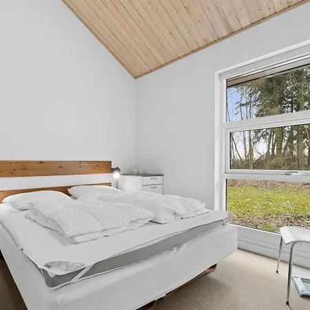 Aarre - 1km From The Sea By Interhome